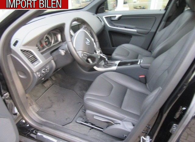 Volvo XC 60 D4 Momentum – Flexleasing full