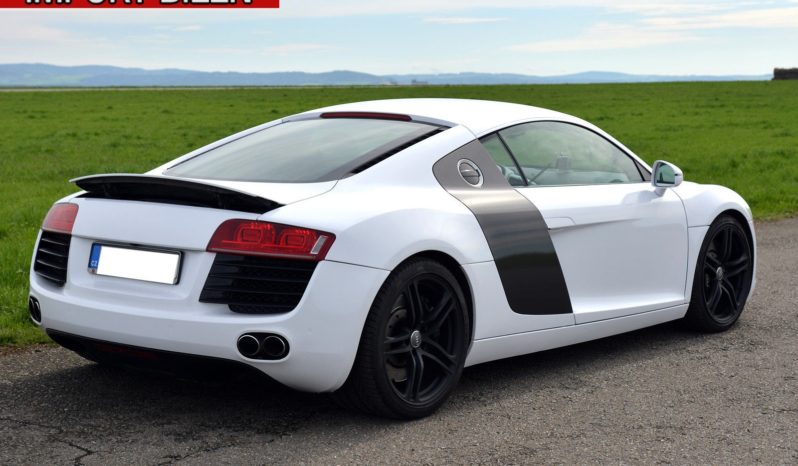 Р 8 4. Audi r8 4.2 FSI. Audi r8 5.2 FSI quattro Plus. Audi r8 4.2 FSI quattro Форсаж. 2013 R8 Coupe v10 Plus 5.2 FSI quattro.