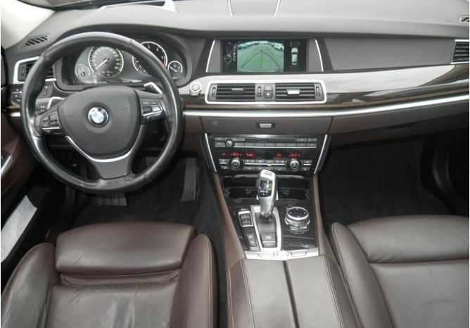 BMW – 530 full