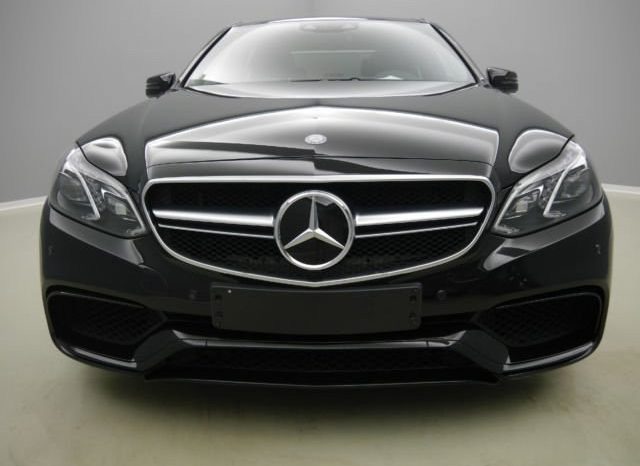 Mercedes Benz – E 63 AMG full