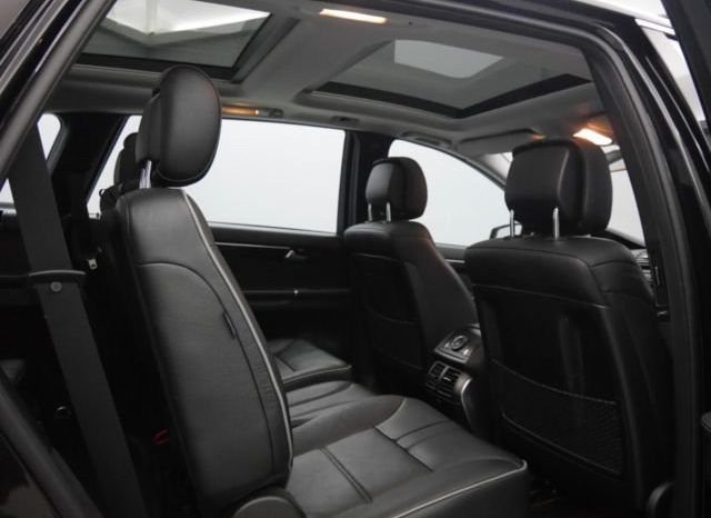 Mercedes Benz – R 350 full