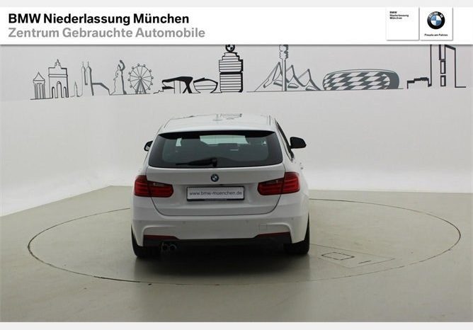 BMW – 330 2013 full