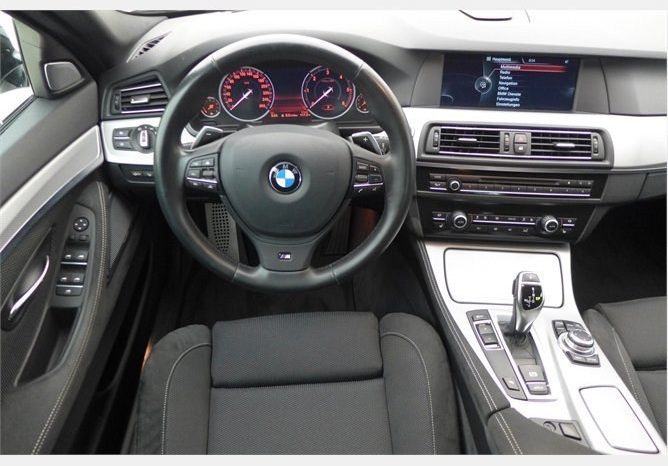 BMW – 530 2012 full