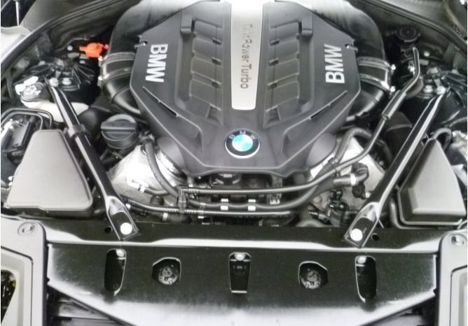 BMW – 550 2013 full