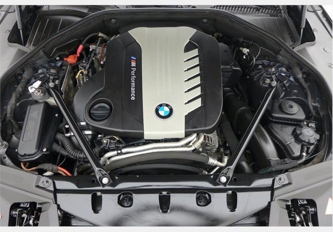 BMW – 750 2012 full