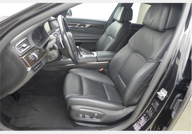 BMW – 750 2012 full