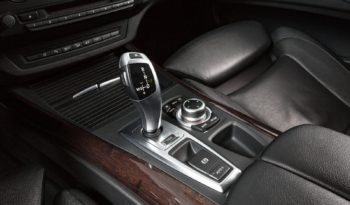 BMW – X5 2011 full