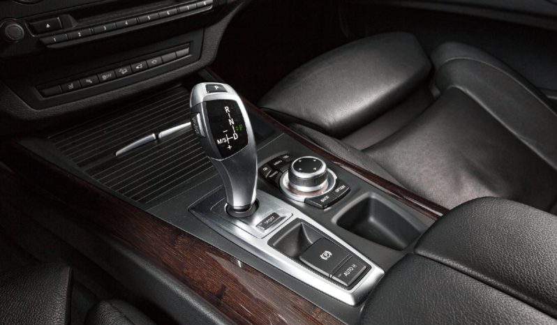 BMW – X5 2011 full