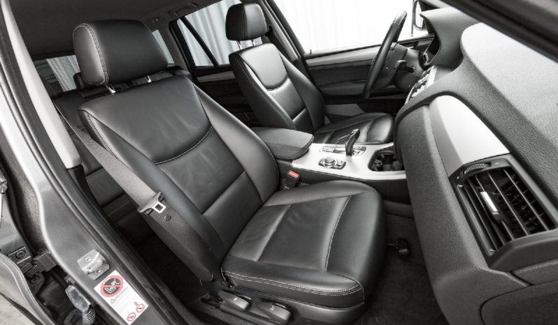 BMW – X3 2011 full