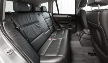 BMW – X3 2011 full