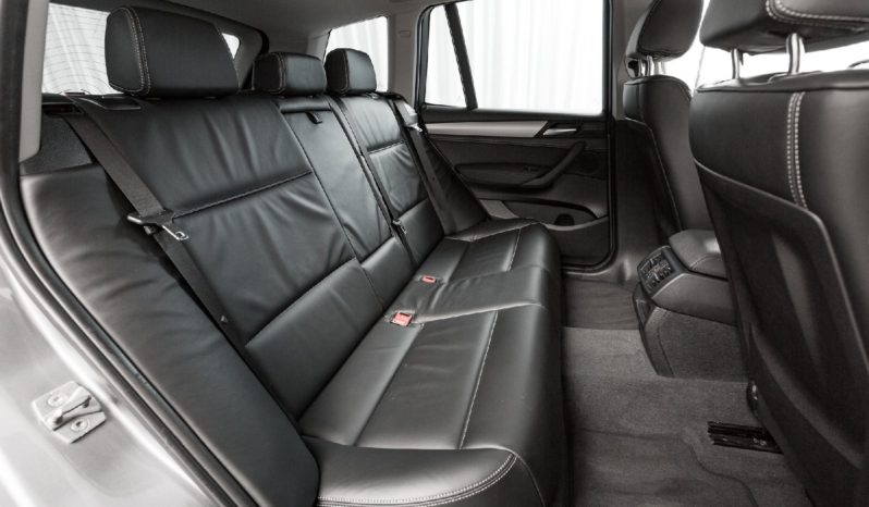 BMW – X3 2011 full