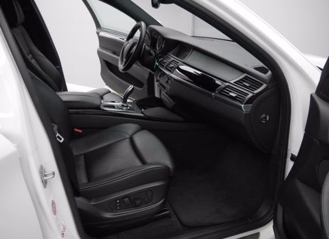 BMW – X6 M 2011 full