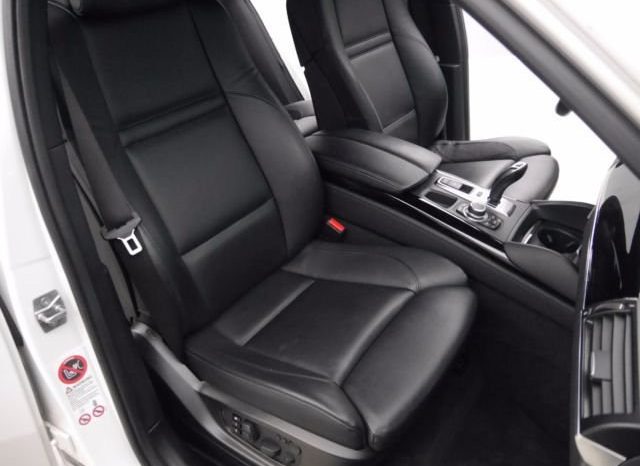 BMW – X6 M 2011 full