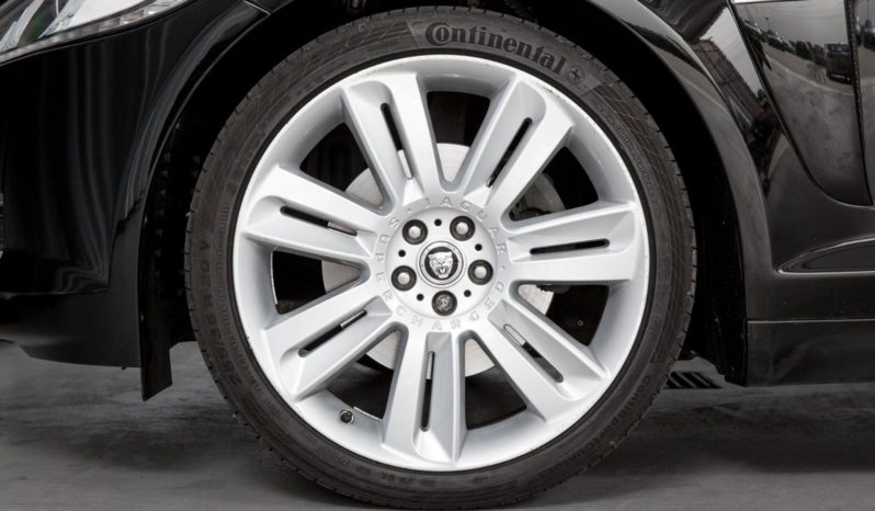 Jaguar XF full