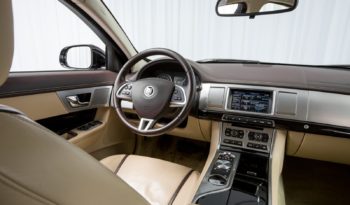 Jaguar XF full