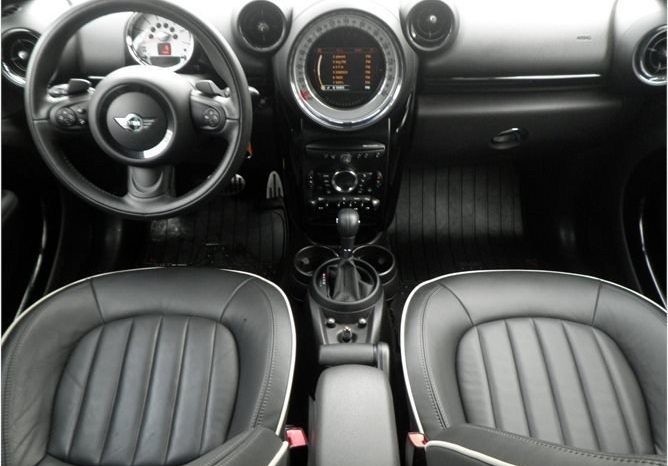 MINI COUNTRYMAN COOPER SD 2,0 AUT. ALL4 full