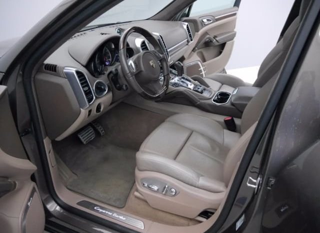 PORSCHE CAYENNE TURBO 4,8 TIPTR. 5D full