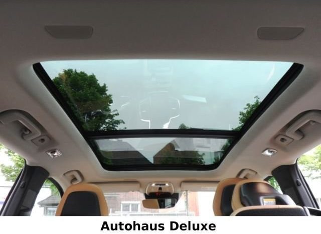 VOLVO XC90 2,0 D5 225 MOMENTUM AUT. AWD 5D full