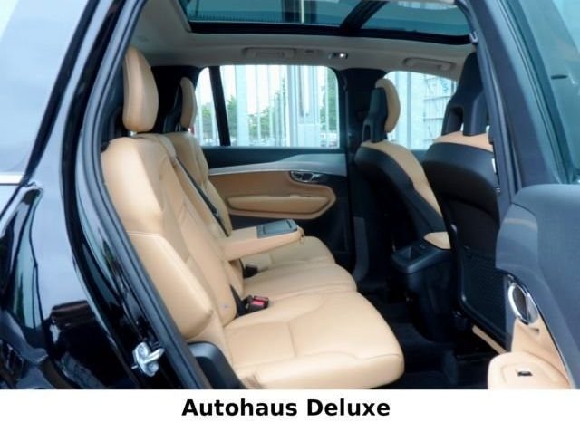 VOLVO XC90 2,0 D5 225 MOMENTUM AUT. AWD 5D full