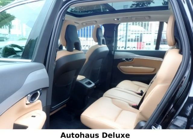 VOLVO XC90 2,0 D5 225 MOMENTUM AUT. AWD 5D full
