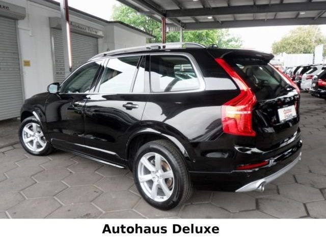 VOLVO XC90 2,0 D5 225 MOMENTUM AUT. AWD 5D full