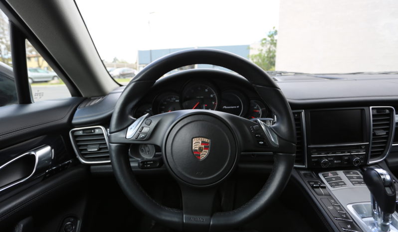 Porsche Panamera 4 full