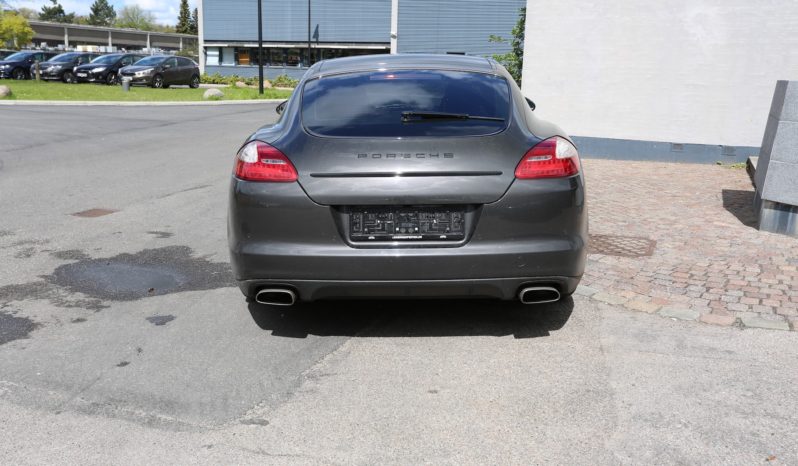 Porsche Panamera 4 full